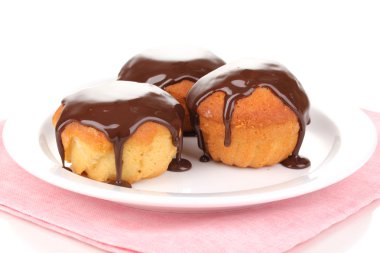 izole üzerine beyaz çikolata ile iştah açıcı cupcakes
