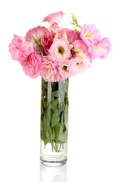 Buquê de flores de eustoma em vaso, isolado em branco — Fotografia de Stock