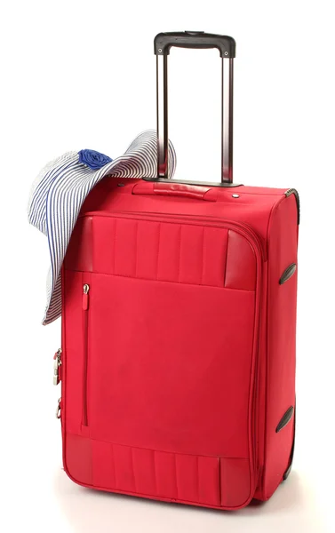 Czerwoną walizkę z kapelusz kobieta na białym tle — Zdjęcie stockowe