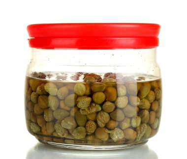 Cam Kavanoz ile üzerine beyaz izole Kapari