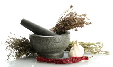 harç ve sebzeler, isolatrd beyaz üzerinde kurumuş otlar