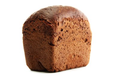 Lezzetli çavdar ekmeği, beyaz üzerine izole.