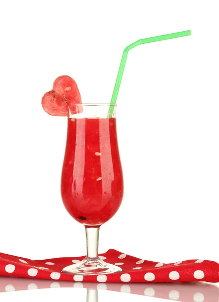 Egy pohár friss görögdinnye gyümölcslé szalvétára a közeli fehér háttér — Stock Fotó