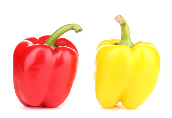 Chutné papriky izolovaných na bílém — Stock fotografie