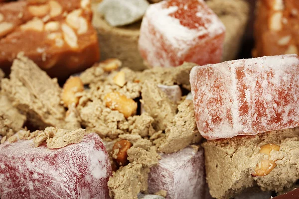 Doces orientais - sherbet, halva e prazer turco close-up — Fotografia de Stock