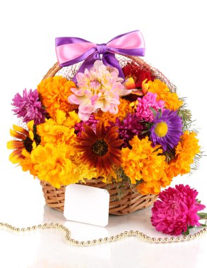 güzel parlak çiçek sepeti ile kağıt Not in izole buket