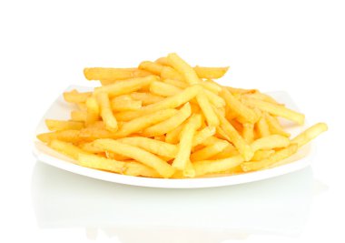 patates kızartması üzerine beyaz izole plaka