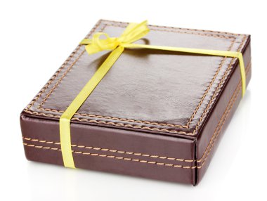 Şerit üzerinde beyaz izole kahverengi kutusu