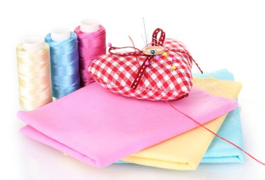 dikiş aksesuarları ve kumaş üzerine beyaz izole