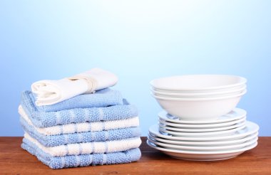 üzerinde mavi arka plan yakın çekim yemekleri ile mutfak havlular