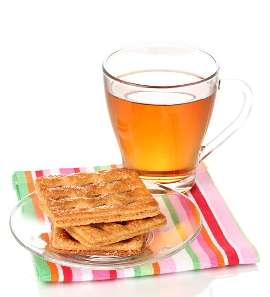 Taza de té y galletas aisladas en blanco — Foto de Stock