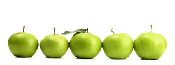 Manzanas dulces, aisladas sobre blanco — Foto de Stock