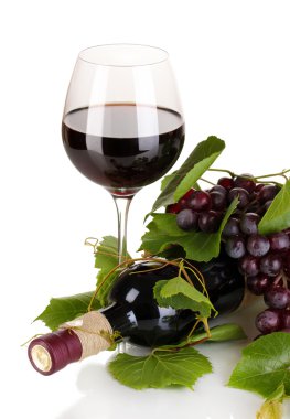 şarap üzerine beyaz izole yaprak ile