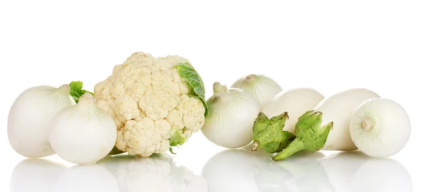Белые овощи изолированы на белом — стоковое фото
