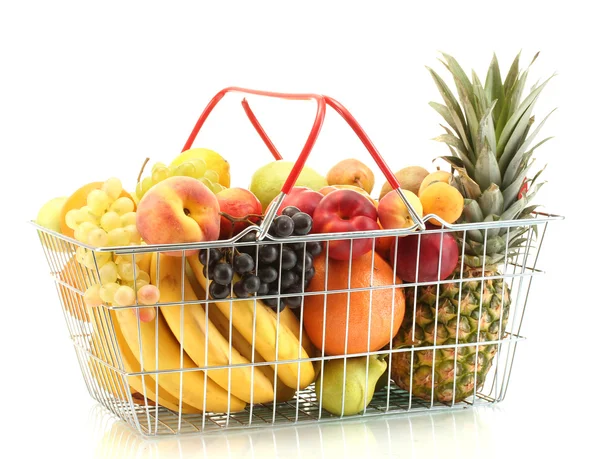 Assortiment de fruits exotiques dans un panier métallique isolé sur blanc — Photo