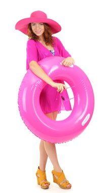 plaj şapka, gözlük ve üzerinde beyaz izole kauçuk halka ile güzel kız