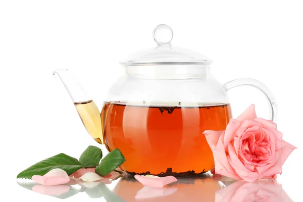 Czajnik herbata z różą na białym tle — Zdjęcie stockowe