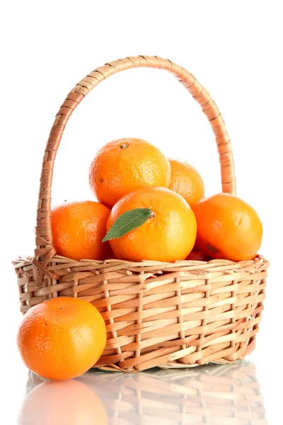 Tangerines with leaves in a beautiful basket isolated on white — Stock Photo, Image