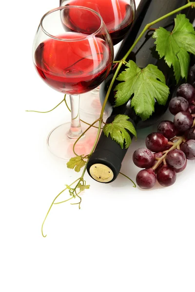 병 및 와인, 흰색 절연 익은 포도의 안경 — 스톡 사진