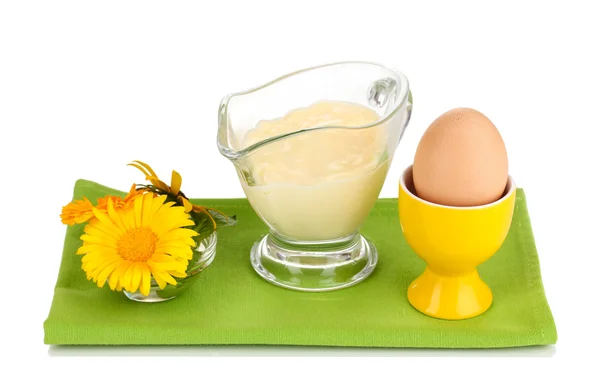 Mayonnaise in bowl on napkin isolated on white — Stock Photo, Image