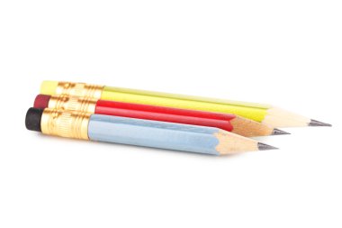 Kurşun kalemler beyaza izole edildi