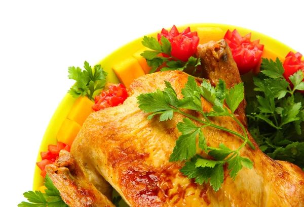 Baked whole chicken with vegetables on a green plate on white background cl — Stock Photo, Image