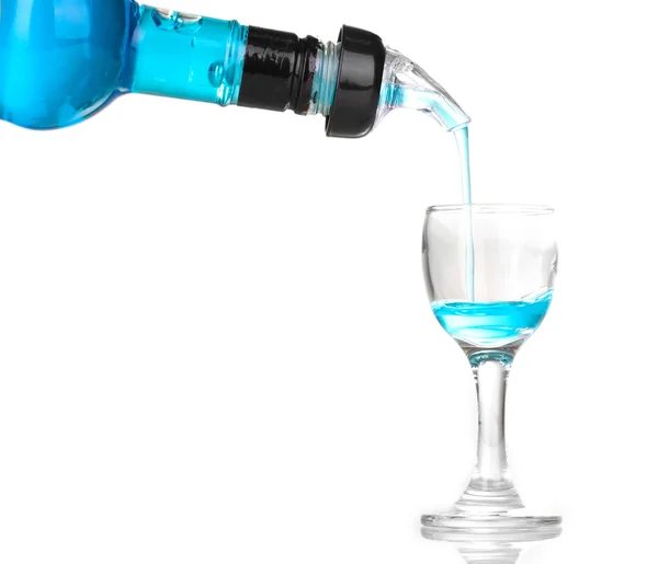 Läckra blå cocktail isolerad på vit — Stockfoto
