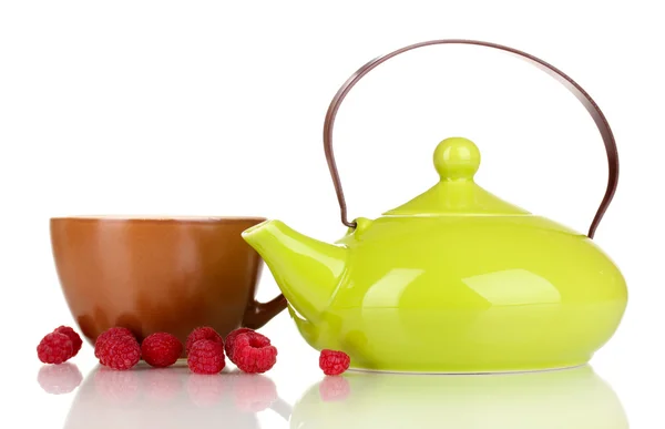 Chá com framboesas isoladas em branco — Fotografia de Stock