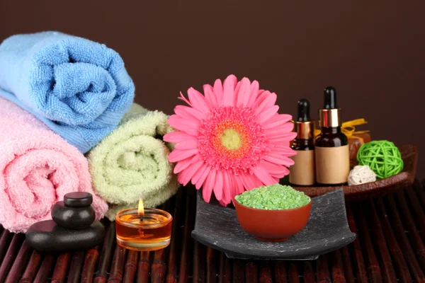 Spa setting on brown background — Stock Photo, Image