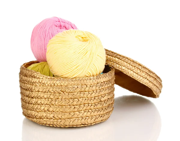 Knitting yarn in basket isolated on white — Stock Photo, Image