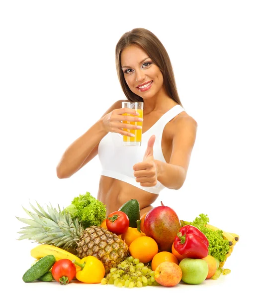 Belle jeune femme aux fruits et légumes et verre de jus, isolat — Photo