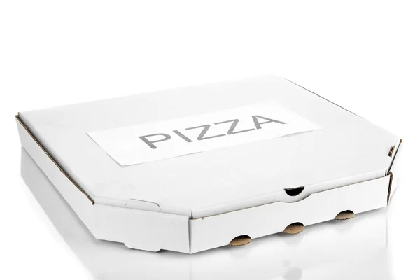 Caja cerrada con pizza aislada en blanco — Foto de Stock