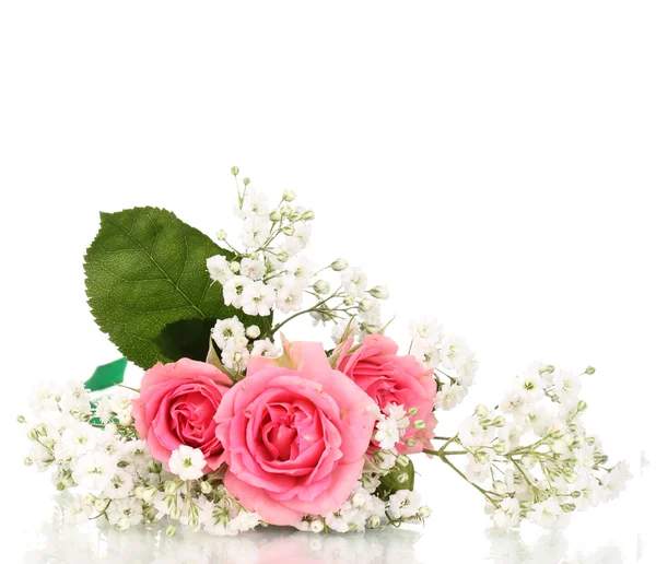 Rosa rosor i bukett isolerad på vit — Stockfoto