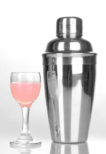 Смачний рожевий коктейль ізольований на білому — стокове фото