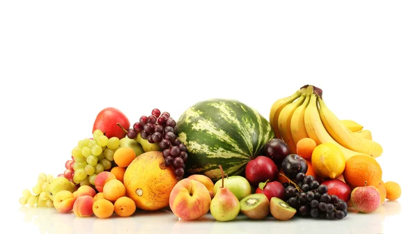 Sortimento de frutas exóticas isoladas em branco — Fotografia de Stock