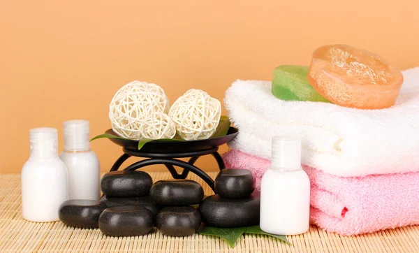 Beautiful spa setting on beige background — Stock Photo, Image