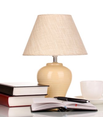 Masa lambası beyaz üzerine izole