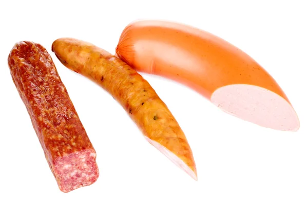 Saucisse savoureuse isolée sur blanc — Photo