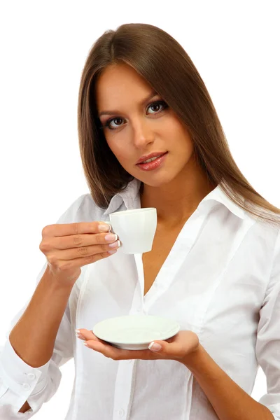 Bella giovane donna con tazza di caffè, isolata su bianco — Foto Stock