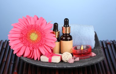 Spa ayar mavi zemin üzerine