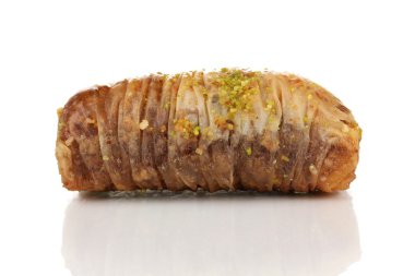 tatlı baklava üzerinde beyaz izole