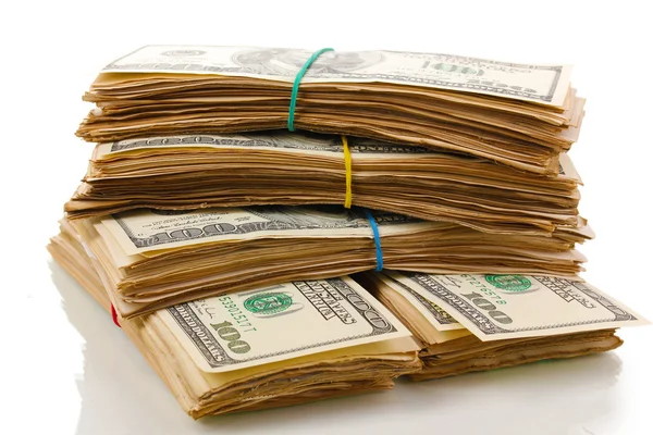 Stosy sto dolarów banknotów makro na białym tle — Zdjęcie stockowe