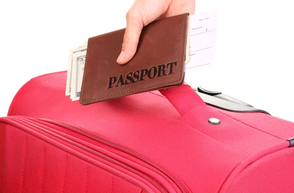 Κρατώντας το διαβατήριο και τη βαλίτσα στο χέρι κινηματογραφήσεων σε πρώτο πλάνο — Φωτογραφία Αρχείου
