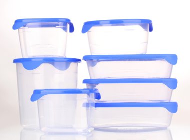 plastik üzerinde beyaz izole besin konteynerler