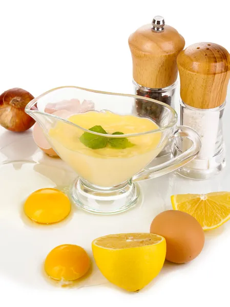 Ingredienti di maionese isolati su bianco — Foto Stock