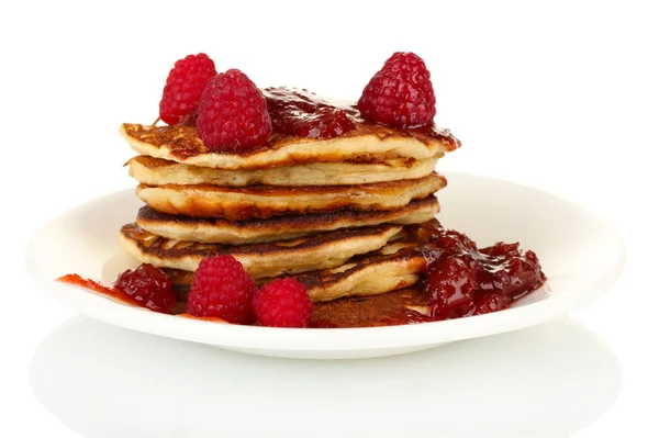 Leckere süße Pfannkuchen isoliert auf weiß — Stockfoto