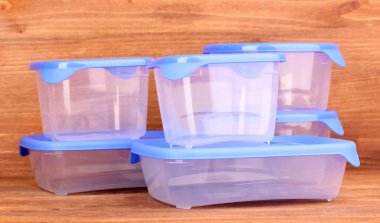 ahşap arka plan yemek plastik kaplar