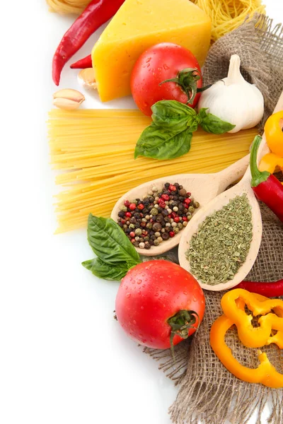 Pasta spaghetti, vegetables and spices, isolated on white — Stock Photo, Image