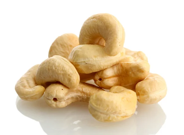 Smakelijke cashewnoten, geïsoleerd op wit — Stockfoto