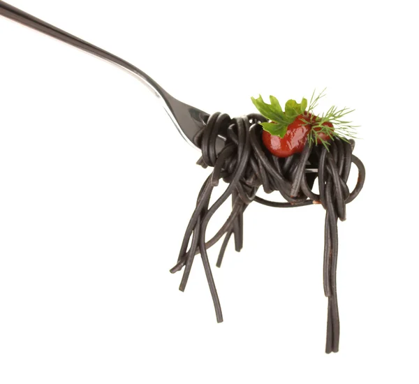 Espaguetis negros en tenedor aislado en blanco — Foto de Stock